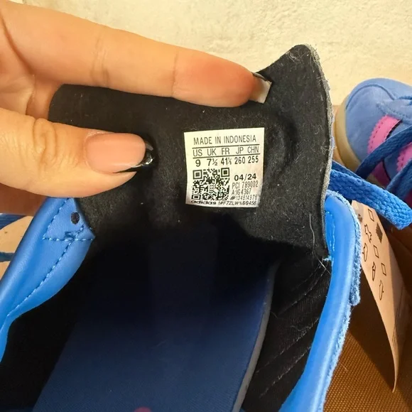 Adidas Women's Blue and Pink Sneakers - Picture 4 of 5